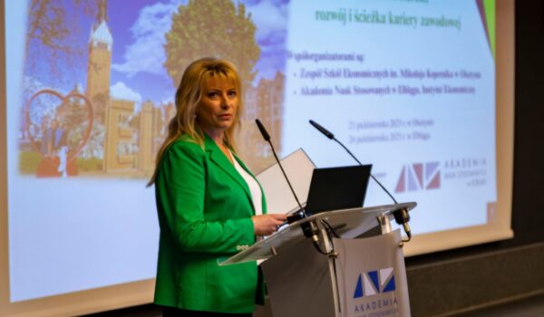 „Młodzi na starcie – rozwój i ścieżka kariery zawodowej”